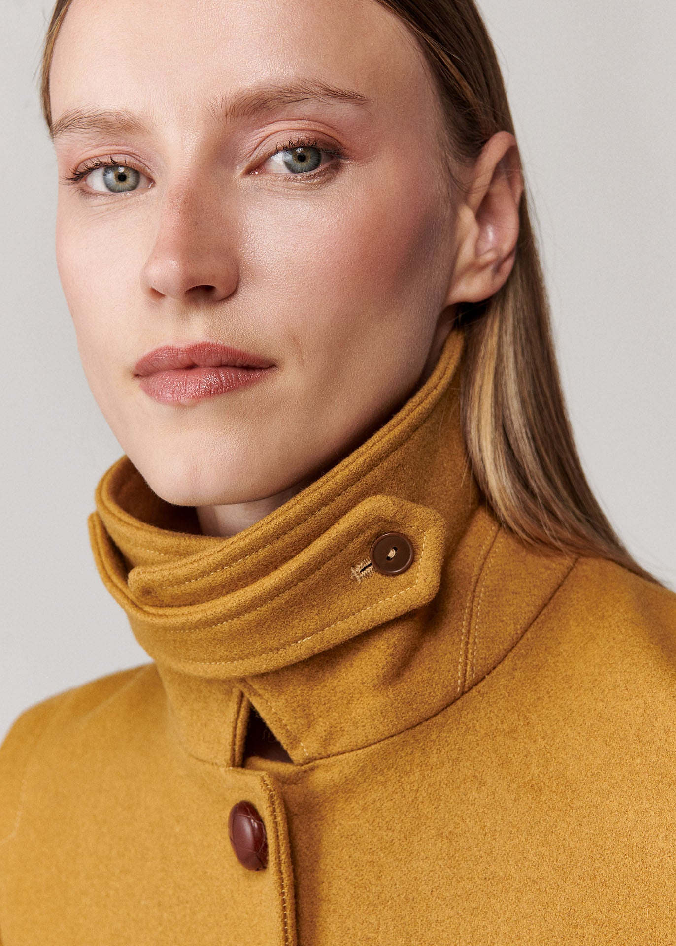 ABRIGO ISOBEL CAMEL