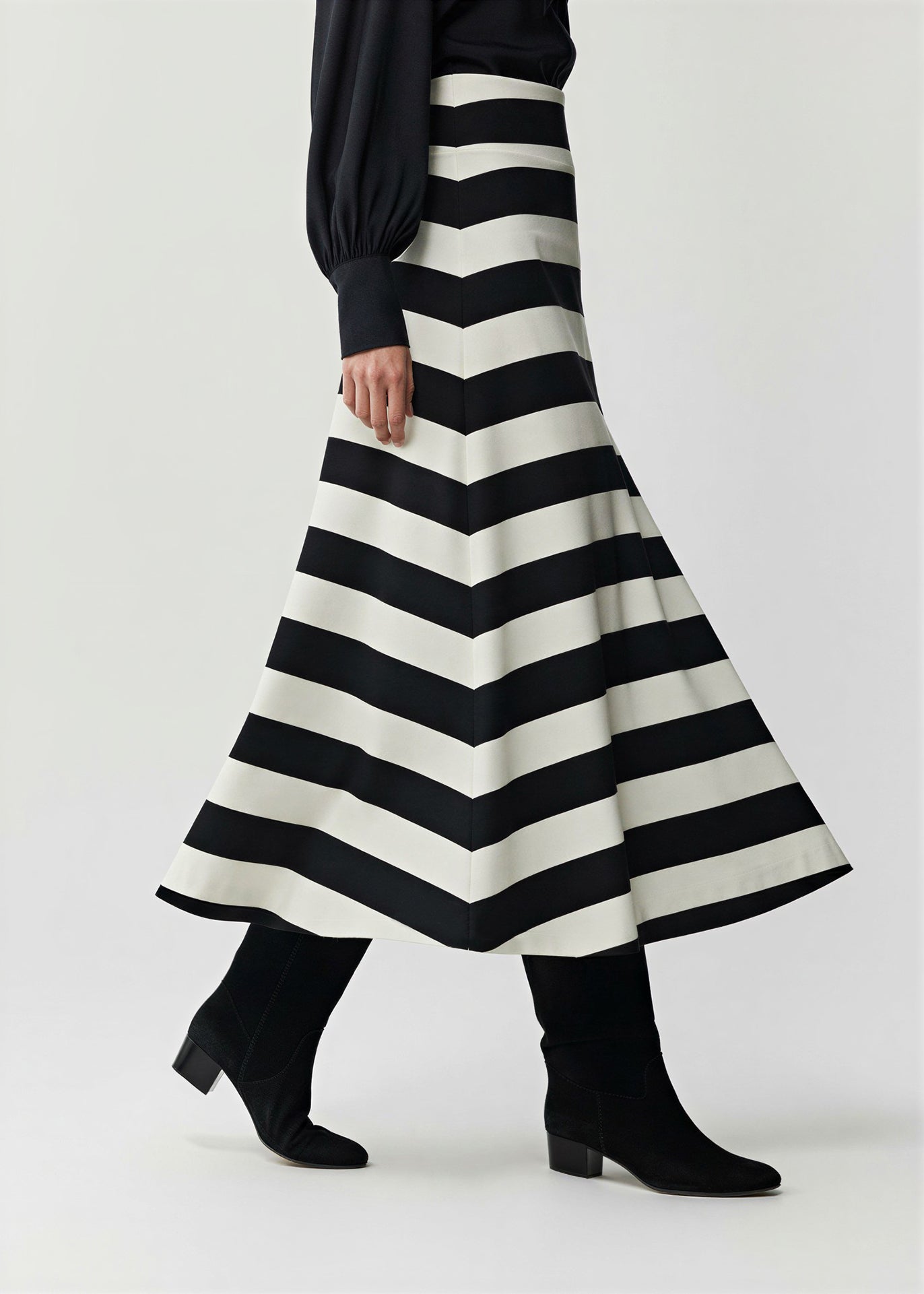 BOTA WOLD - SERRAJE NEGRO